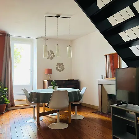 펜션 La Yonnaise - Maison 3 *